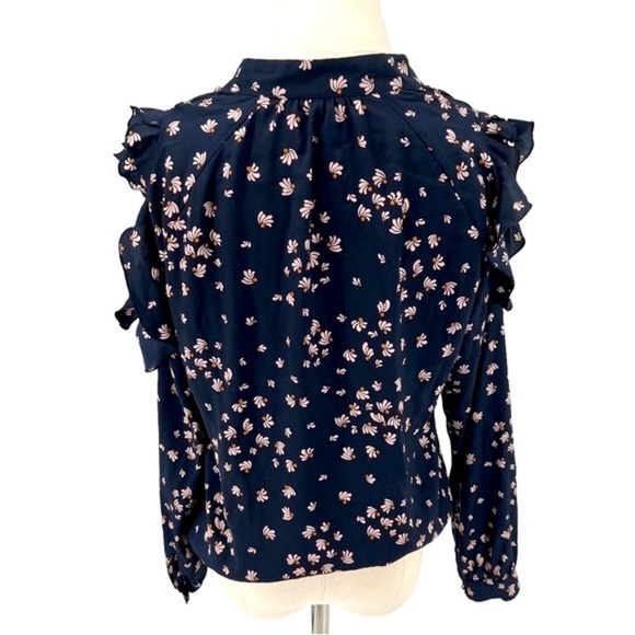 Ann Taylor Navy Cream Floral V Neck Cold Shoulder Ruffled Blouse Size XS Women’s - Picture 5 of 7